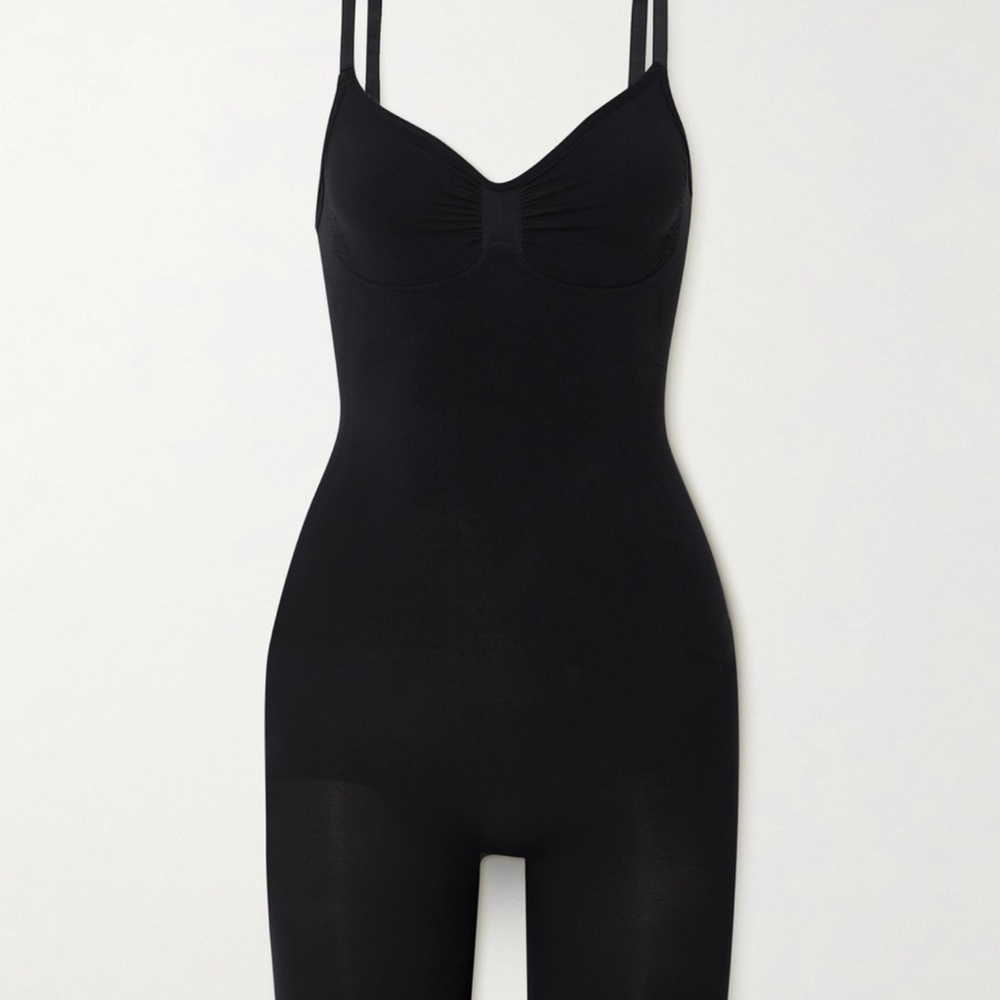 Skims Seamless Bodysuit Mid Thigh - Onyx​​ - Picture 4 of 4